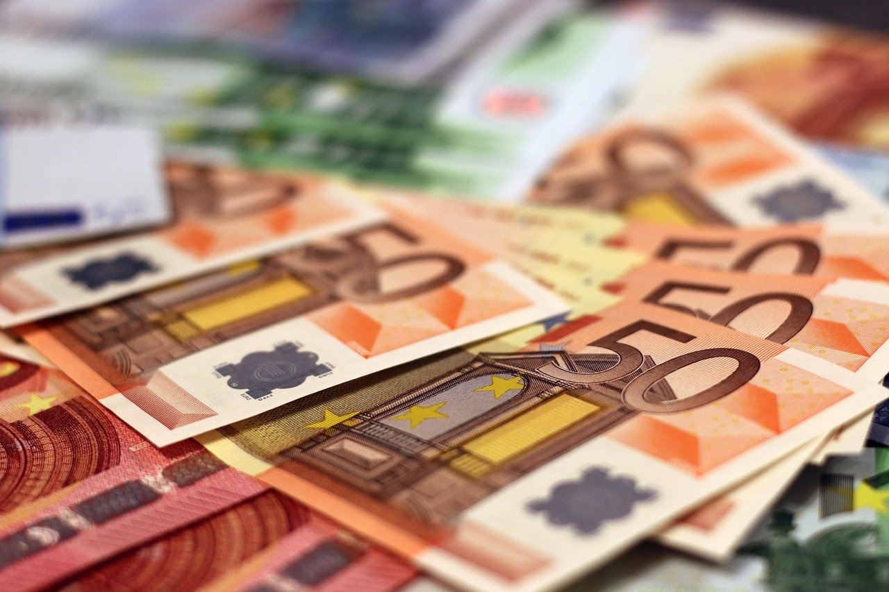 prévisions des rendements des fonds européens pour 2025 : analyse et perspectives des performances financières à venir.