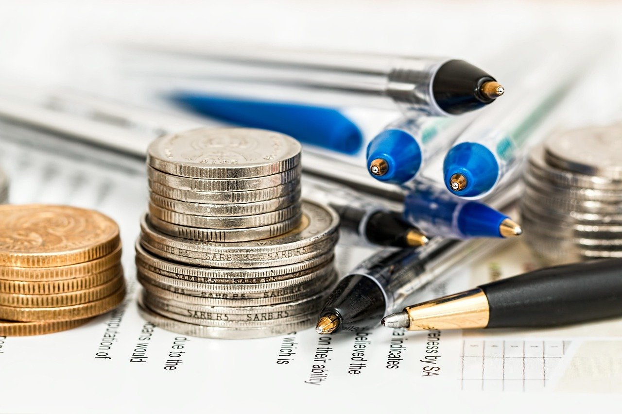 assurance multirisque professionnelle offrant une protection complète contre divers risques pour votre entreprise, incluant biens, responsabilités et activités.