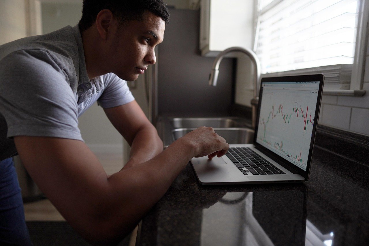 découvrez les dernières informations et analyses sur l'action stellantis, son évolution en bourse, ses performances financières et les opportunités d'investissement.