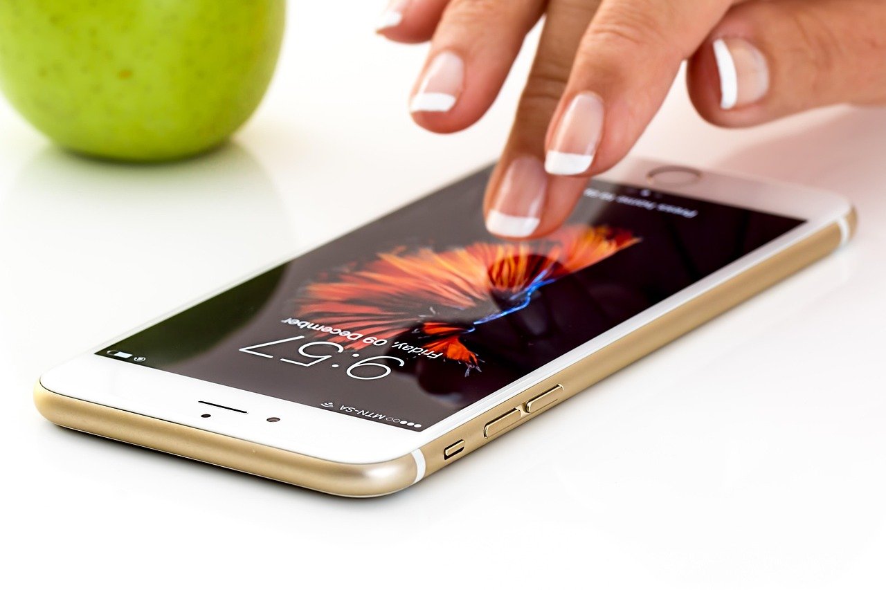 découvrez comment reconnaître et prévenir la fraude liée à apple pay pour sécuriser vos paiements mobiles et protéger vos informations personnelles.